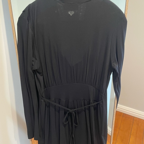 Anna Scott, size medium, long sleeve dress. Brand NWT. - Picture 6 of 8